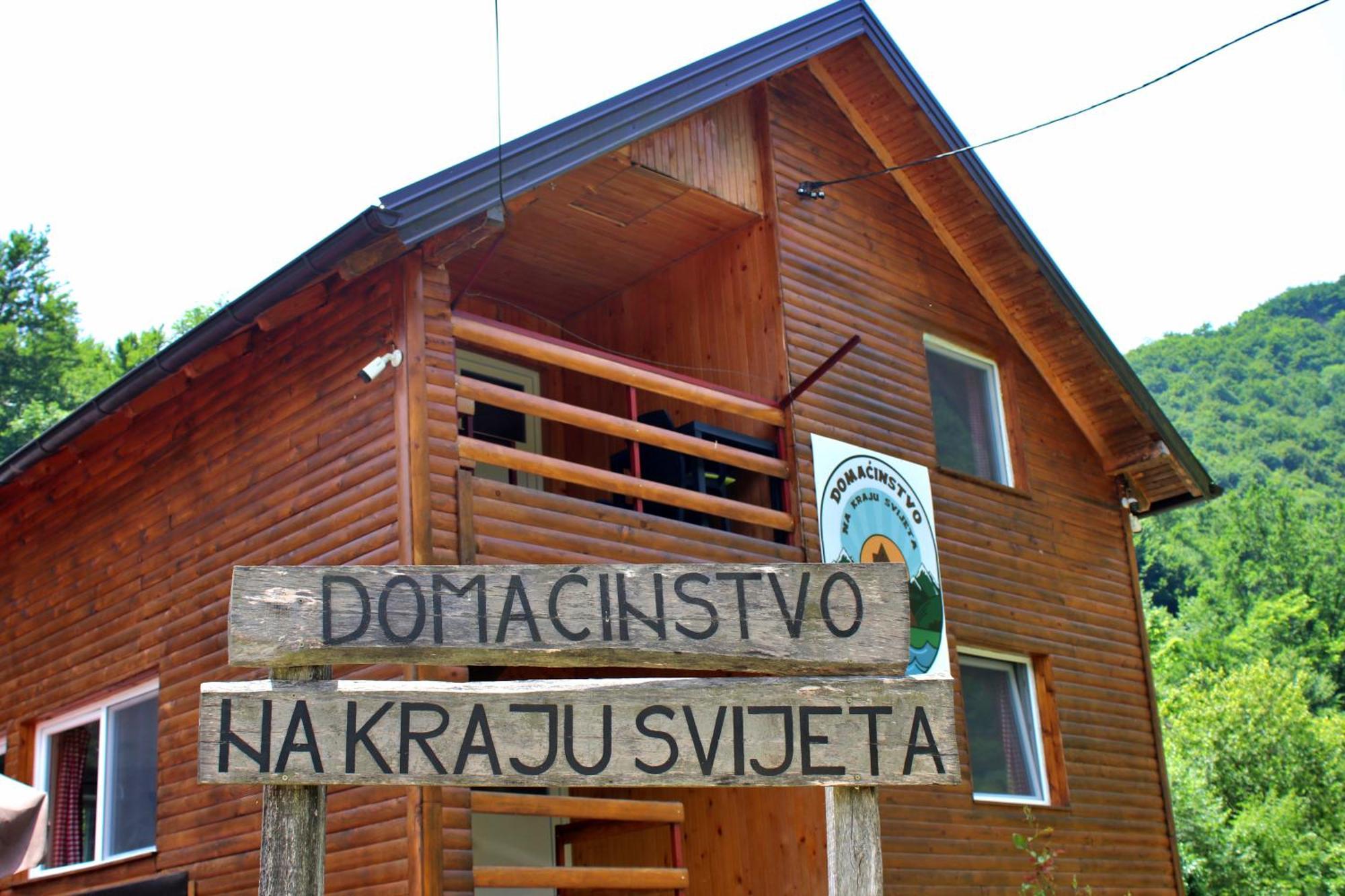 Domacinstvo Na Kraju Svijeta Pensionat Sipovo Exteriör bild